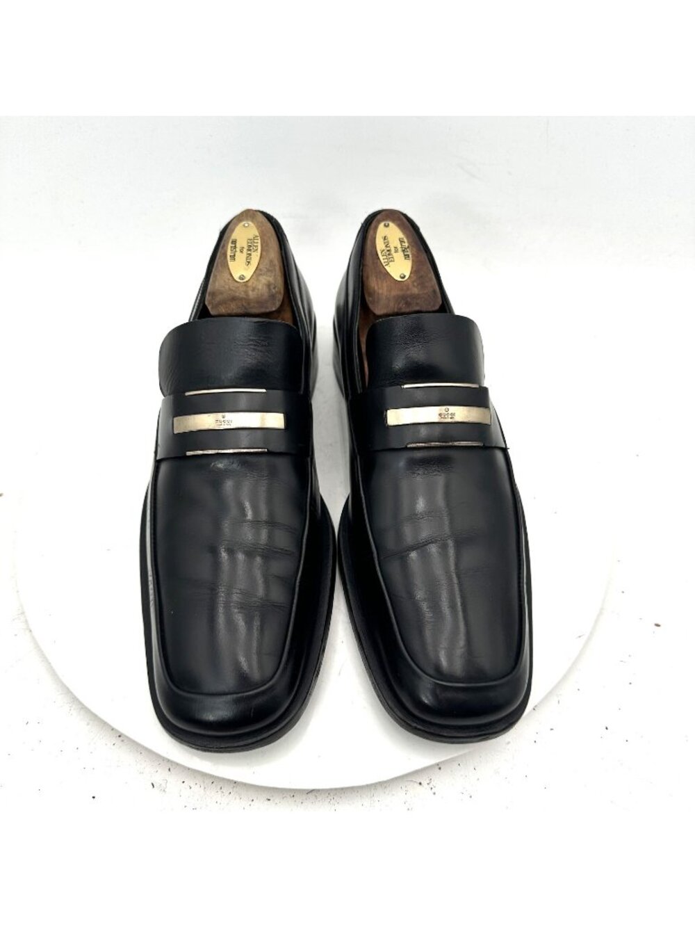 Gucci Men Size UK 6.5D US 7 Black Leather Gold Logo Loafer Dress Shoes